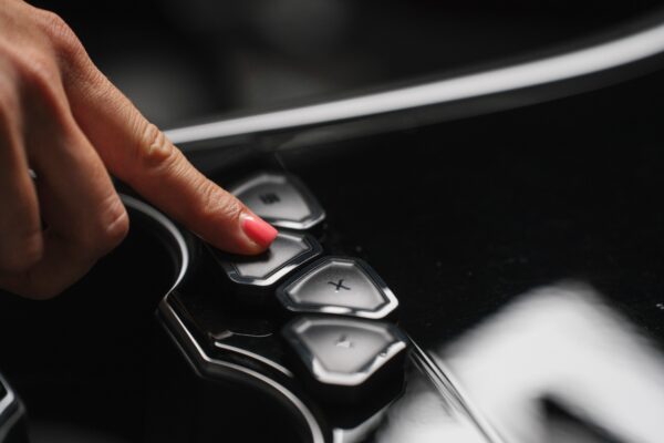 spunke V2 Buttons Set – Passend für Tesla Model 3 & Model Y - Image 3
